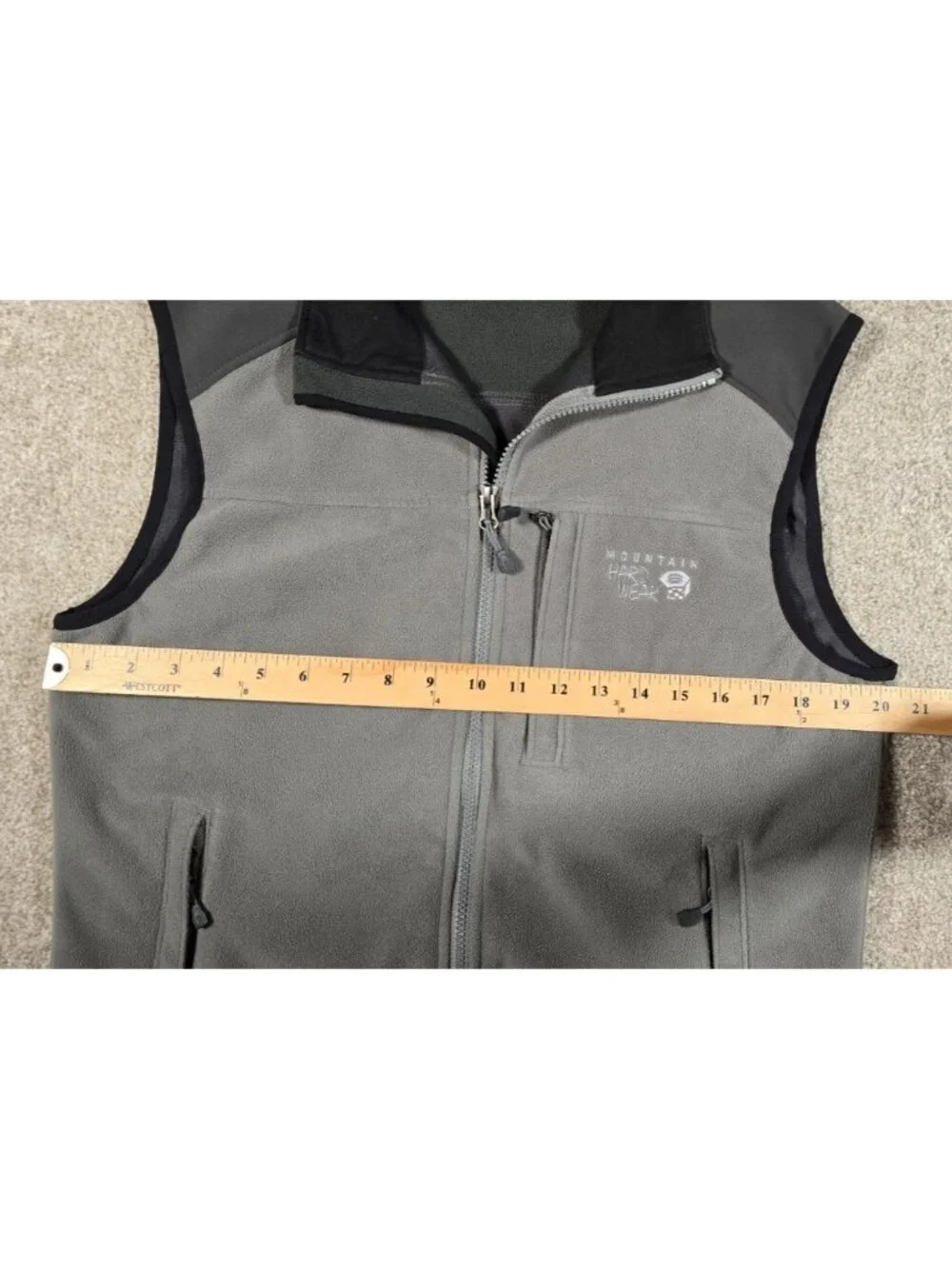 Mountain Hardwear distressing no